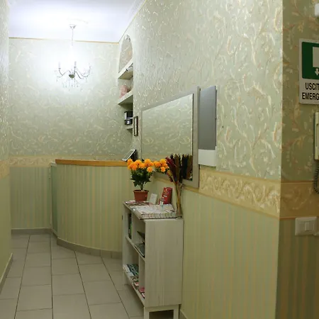 Castle Termini بيت ضيافة روما