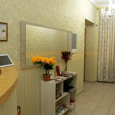 Castle Termini بيت ضيافة