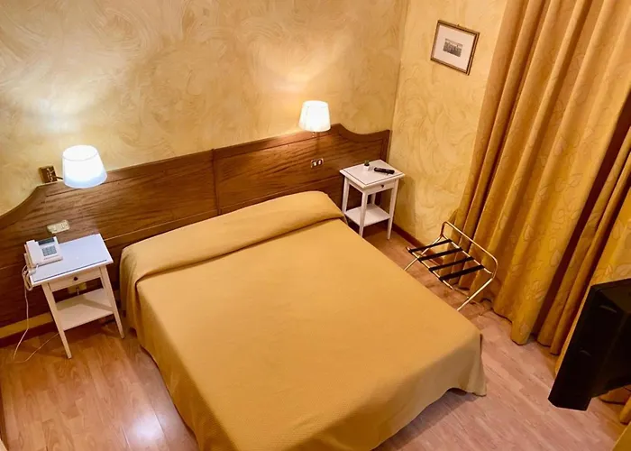 Roma Castle Termini 2*