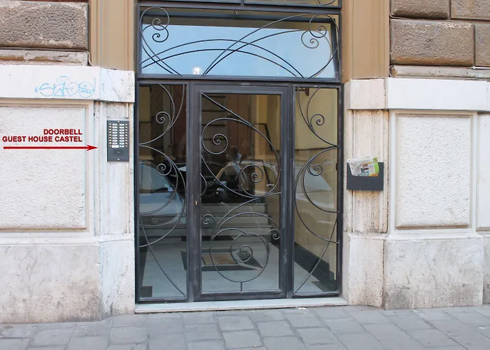 Pensjonat Roma Castle Termini 2*